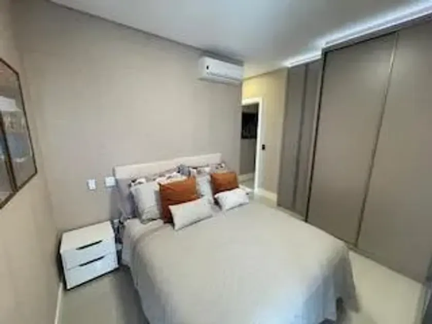 Apartamento mobiliado com 3 suítes, 3 vagas de garagem no Centro de Balneário Camboriú — foto 43