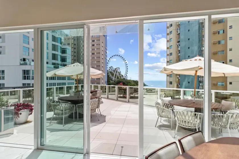 Apartamento mobiliado com 3 suítes, 3 vagas de garagem no Pioneiros em Balneário Camboriú — foto 64