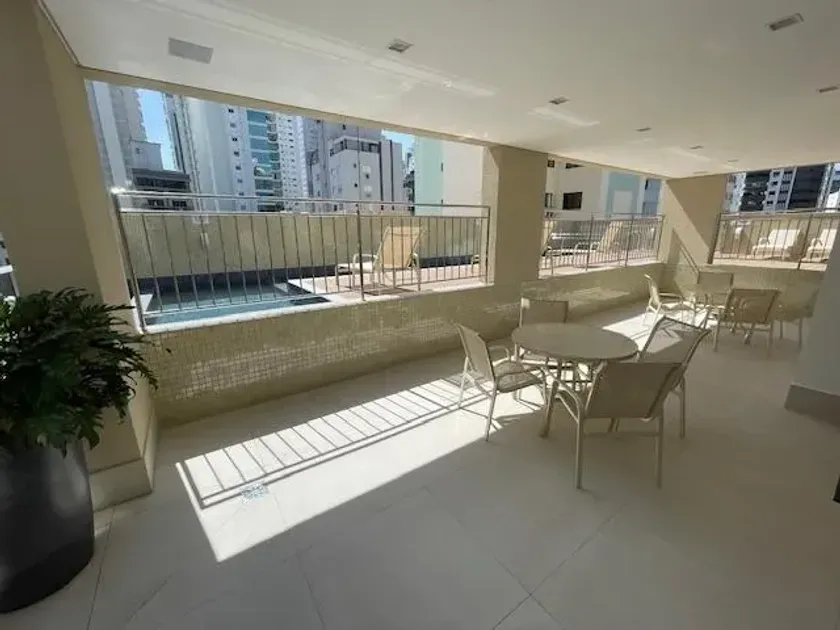 Apartamento com 3 suítes, 2 vagas de garagem, no Centro de Balneário Camboriú — foto 5