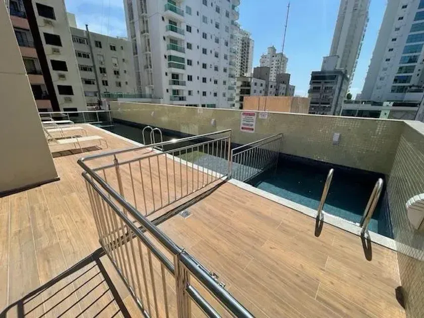 Apartamento com 3 suítes, 2 vagas de garagem, no Centro de Balneário Camboriú — foto 19