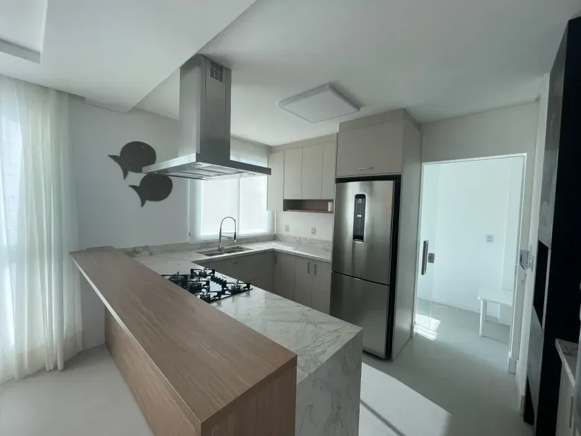 Apartamento com 3 suítes, 2 vagas de garagem, no Centro de Balneário Camboriú — foto 24