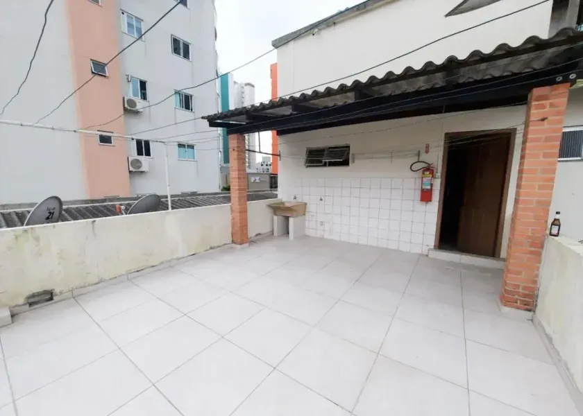 Apartamento com 2 dormitórios, 1 vaga de garagem no Centro Balneário Camboriú — foto 3
