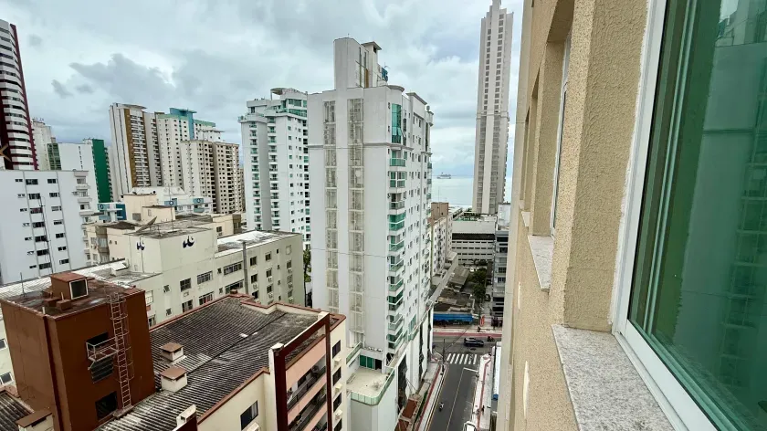 Apartamento novo com 4 suítes e 3 vagas de garagem em Balneário Camboriú — foto 3