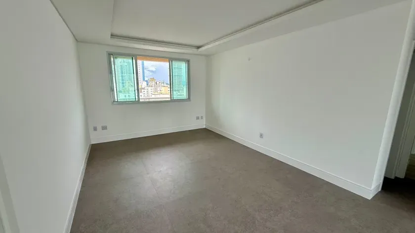 Apartamento novo com 4 suítes e 3 vagas de garagem em Balneário Camboriú — foto 22