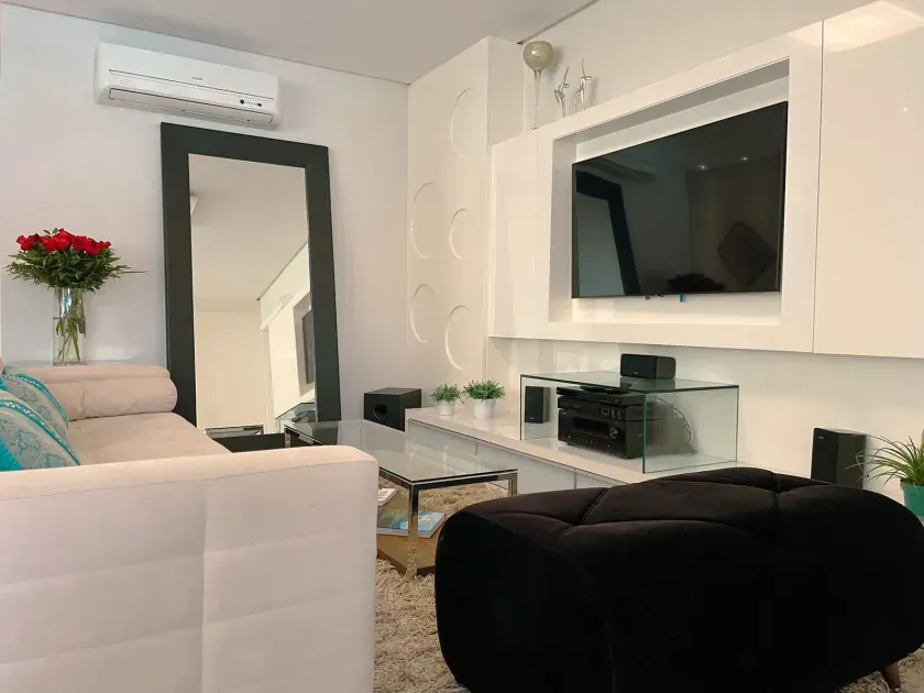 Apartamento de alto padrão com 3 suítes e 3 vagas de garagem em Balneário Camboriú — foto 10