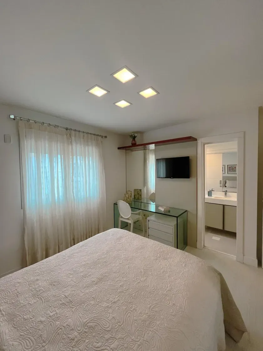 Apartamento de alto padrão com 3 suítes e 3 vagas de garagem em Balneário Camboriú — foto 26