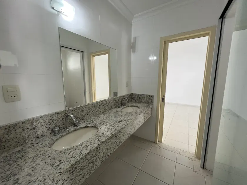 Casa com Piscina em Balneário Camboriú — foto 8