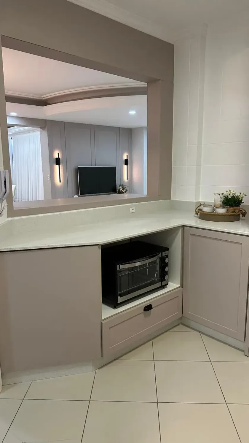 Apartamento frente mar com 2 dormitórios sendo 1 suíte e 2 vagas de garagem em Balneário Camboriú — foto 13