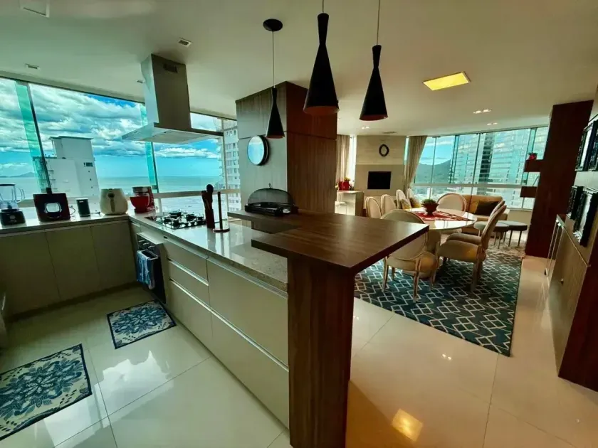Apartamento no Condomínio Marina Residence com 3 suítes em Balneário Camboriú — foto 4