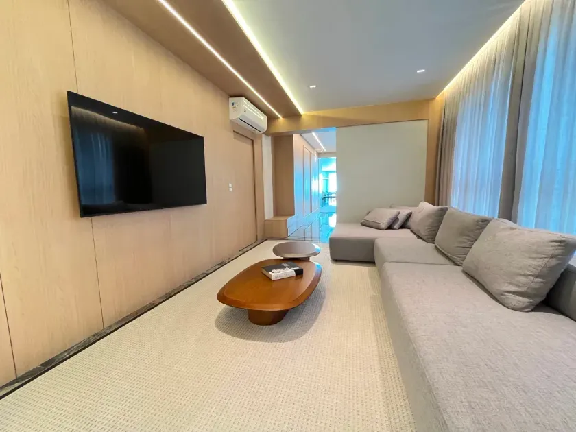 Apartamento no Royal Palace com 3 suítes em Balneário Camboriú — foto 3