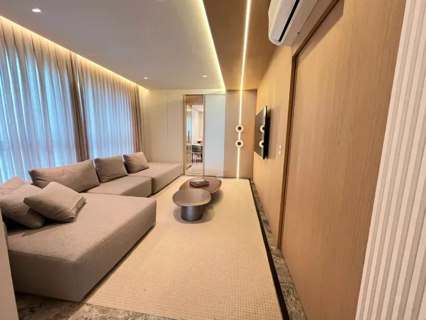 Apartamento no Royal Palace com 3 suítes em Balneário Camboriú — foto 4