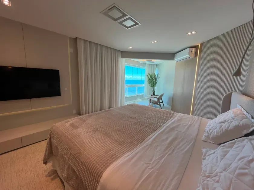Apartamento no Royal Palace com 3 suítes em Balneário Camboriú — foto 13