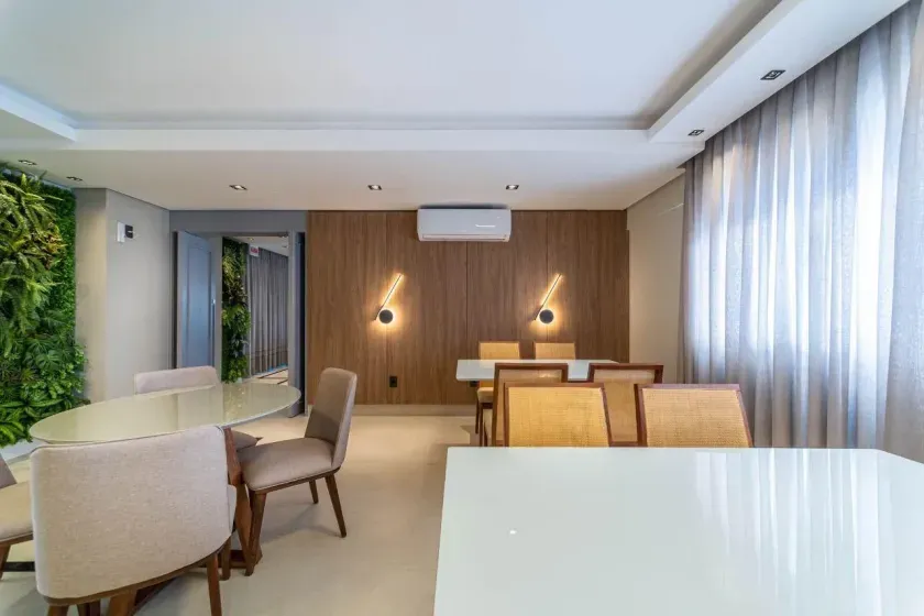Apartamento semi mobiliado com 2 dormitórios sendo 1 suíte e 1 vaga no Centro de Balneário Camboriú — foto 21