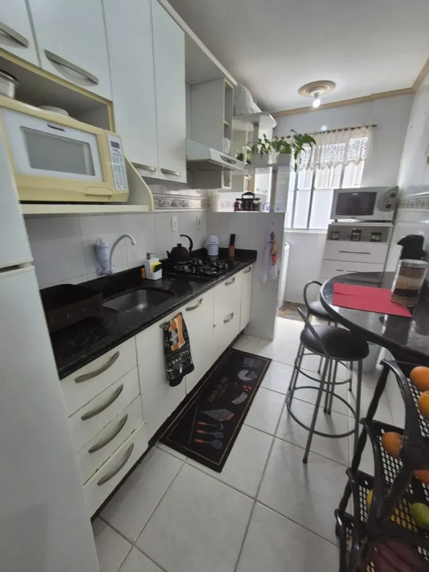 Apartamento com 2 dormitórios e 1 vaga de garagem no Centro de Balneário Camboriú — foto 3