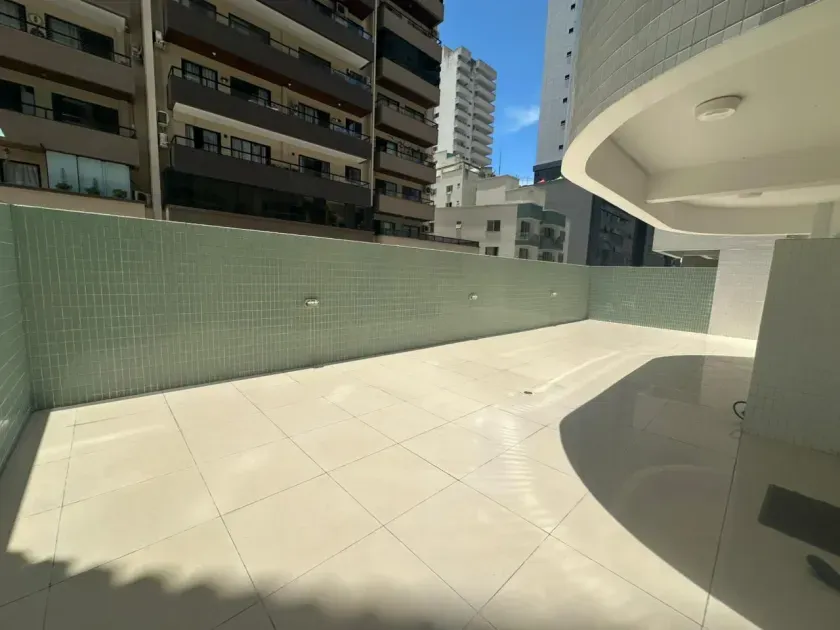 Apartamento com 2 dormitórios sendo 1 suíte e 1 vaga de garagem no Centro em Balneário Camboriú — foto 4
