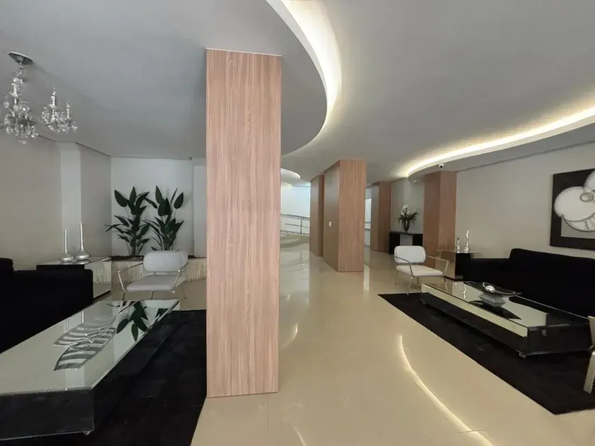 Apartamento com 2 dormitórios sendo 1 suíte e 1 vaga de garagem no Centro em Balneário Camboriú — foto 14