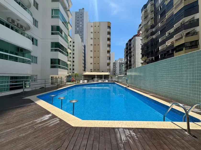 Apartamento com 2 dormitórios sendo 1 suíte e 1 vaga de garagem no Centro em Balneário Camboriú — foto 16