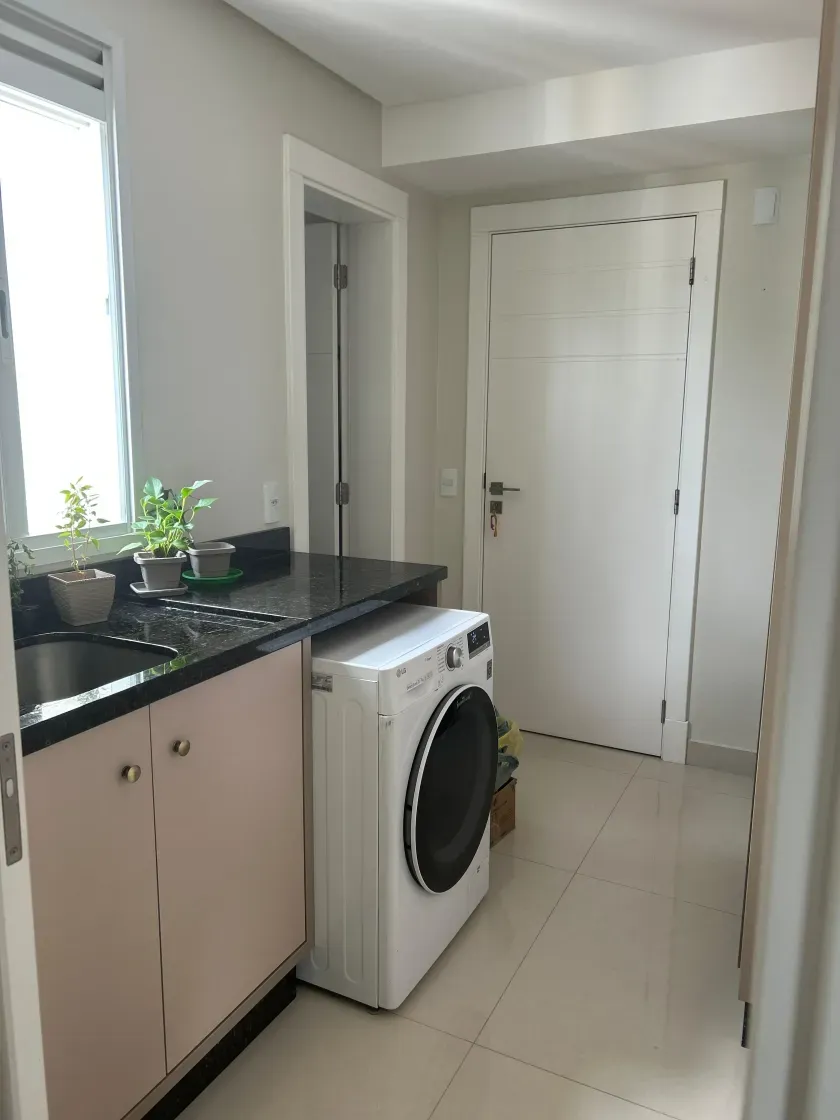 Apartamento mobiliado com 3 suítes e 4 vagas de garagem em Balneário Camboriú — foto 17