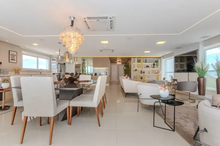 Apartamento no Edifício Epic Tower com 3 suítes em Balneário Camboriú — foto 22