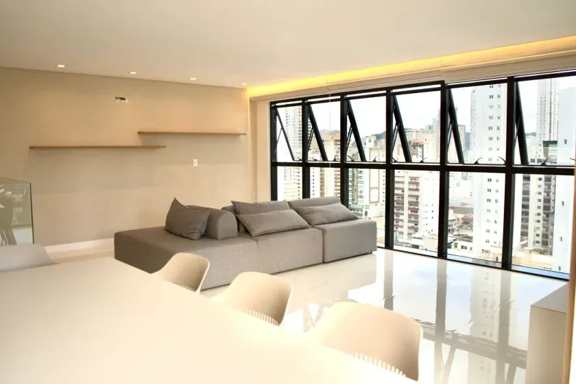 Cobertura duplex com 4 suítes e 4 vagas de garagem em Balneário Camboriú — foto 2
