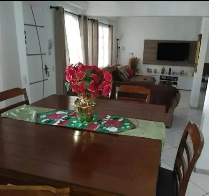 Sobrado no Centro com 3 quartos e 3 vagas de garagem de Balneário Camboriú — foto 4