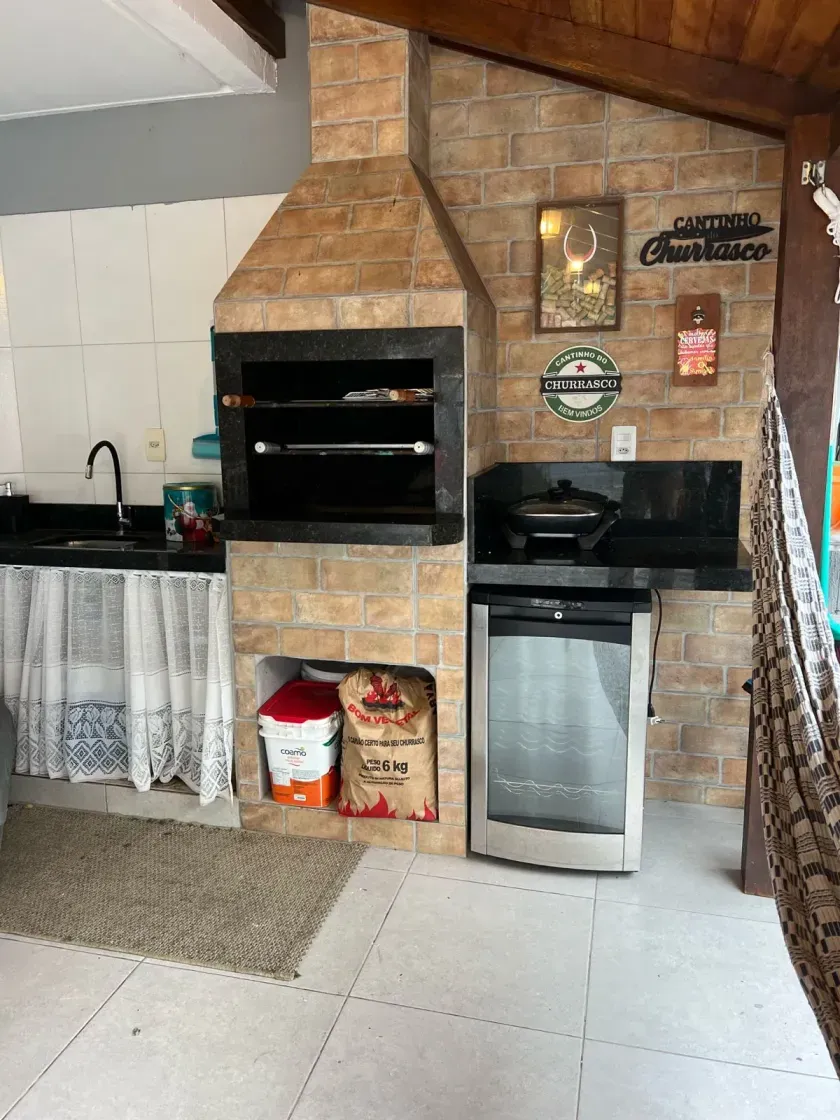 Sobrado com 2 quartos e 2 vagas de garagem na Praia de Taquaras em Balneário Camboriú — foto 13