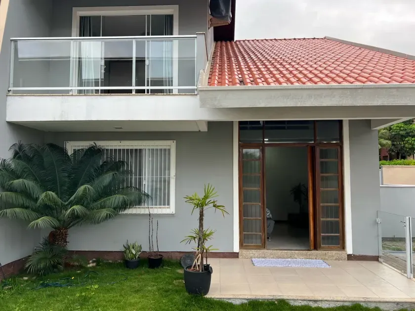 Sobrado com 2 quartos e 2 vagas de garagem na Praia de Taquaras em Balneário Camboriú — foto 18