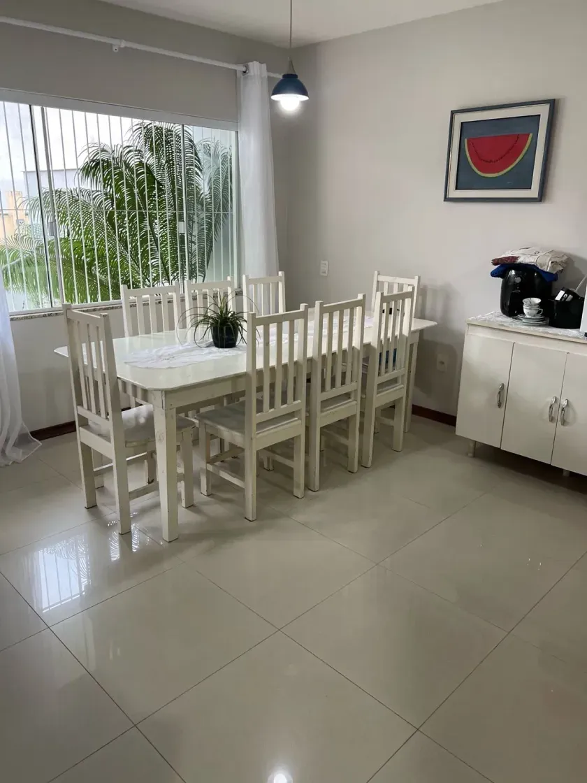 Sobrado com 2 quartos e 2 vagas de garagem na Praia de Taquaras em Balneário Camboriú — foto 2