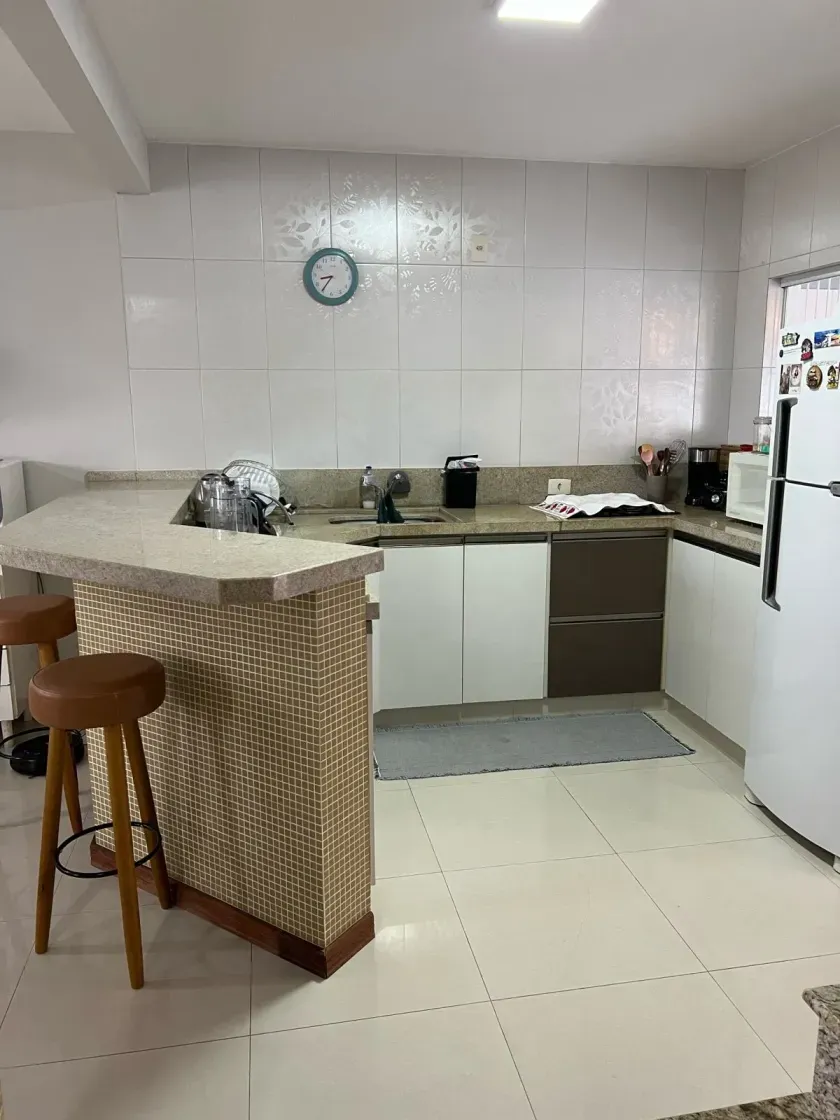 Sobrado com 2 quartos e 2 vagas de garagem na Praia de Taquaras em Balneário Camboriú — foto 5