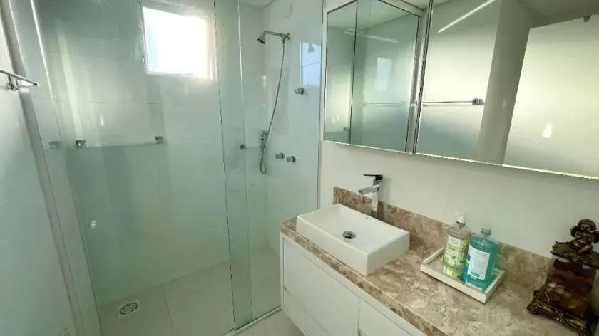 Apartamento mobiliado de alto padrão com 4 dormitórios e 3 vagas no Centro de Balneário Camboriú — foto 24