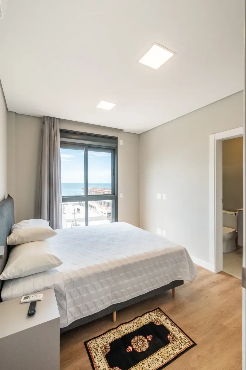 Cobertura duplex com 3 suítes e 4 vagas de garagem na Praia Brava — foto 18