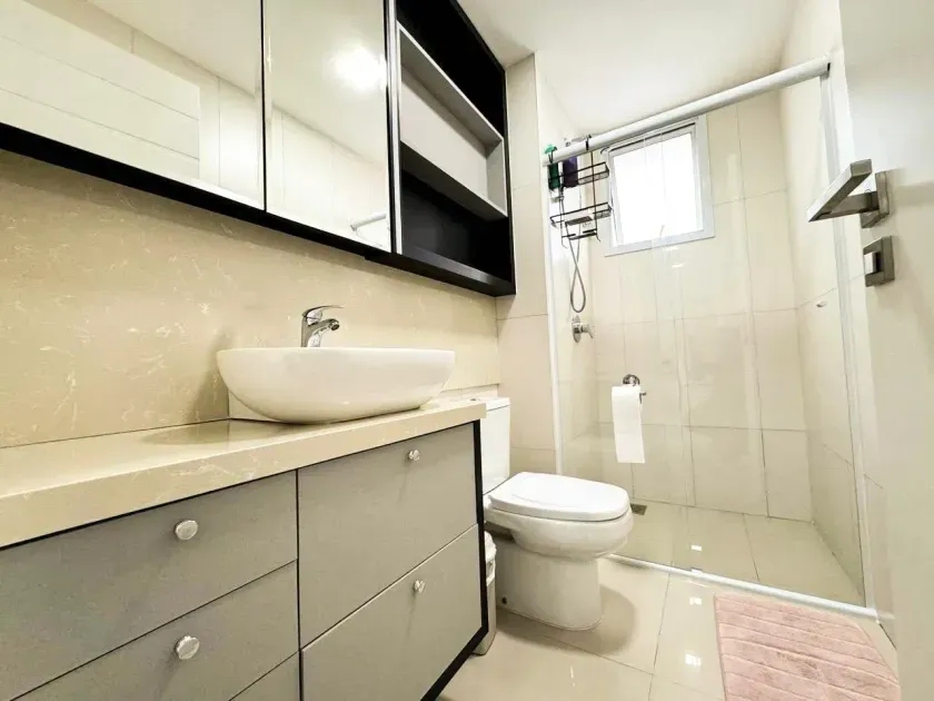 Apartamento mobiliado com 4 dormitórios sendo 2 suítes e 2 vagas de garagem em Balneário Camboriú — foto 16