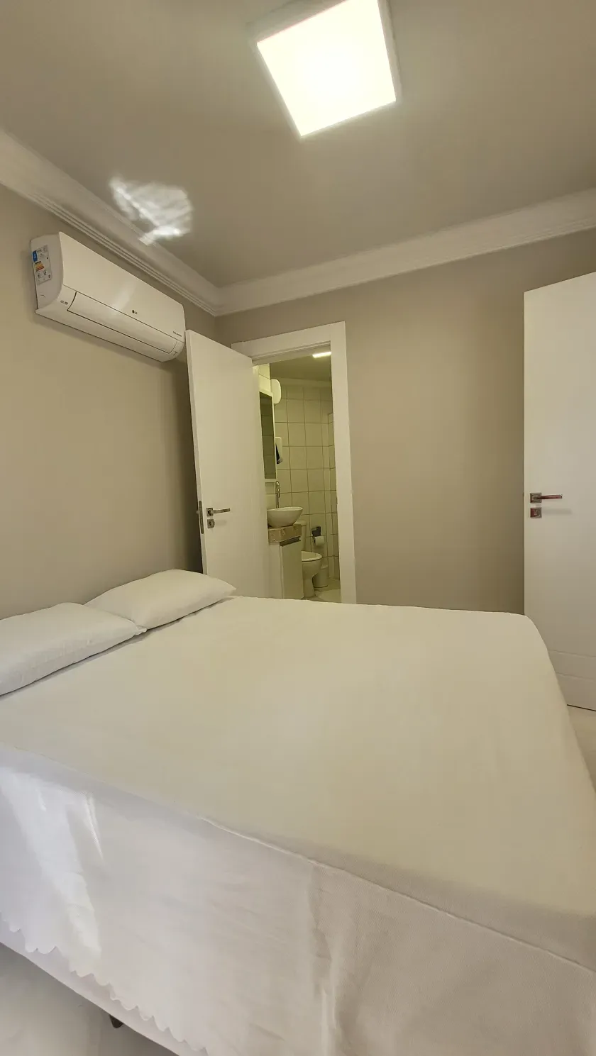 Aparamento mobiliado com 2 suítes e 1 vaga de garagem a 150m da praia Barra Norte — foto 7