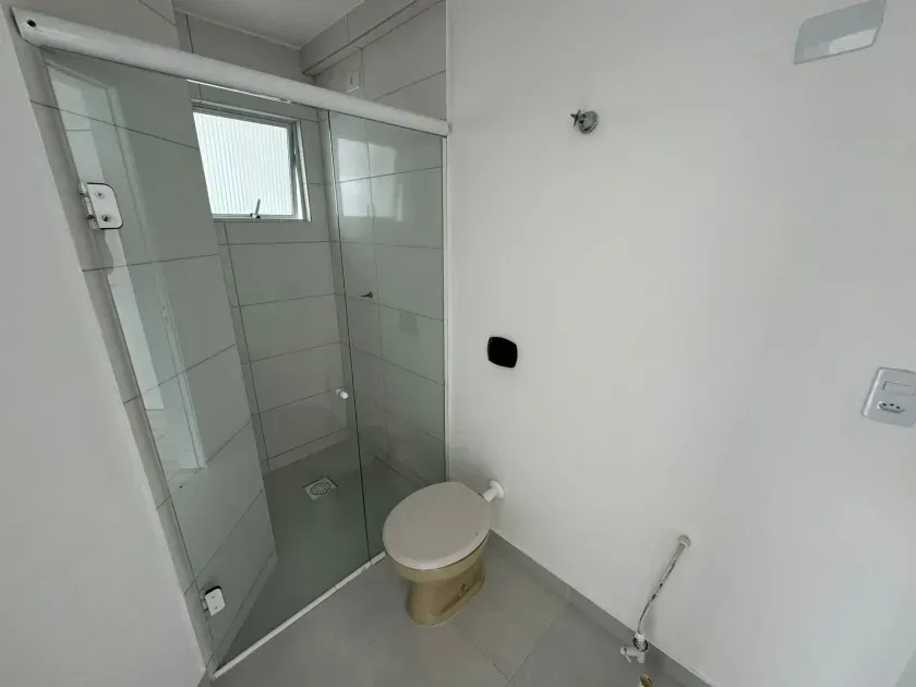 Apartamento á 30m da Av. Brasil com 2 dormitórios e 1 vaga no Centro de Balneário Camboriú — foto 3