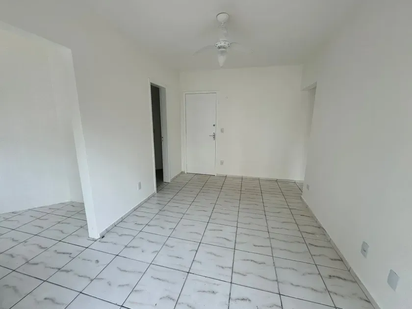 Apartamento á 30m da Av. Brasil com 2 dormitórios e 1 vaga no Centro de Balneário Camboriú — foto 7