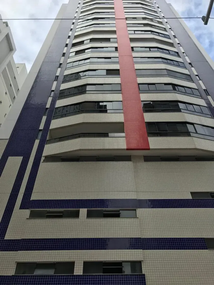 Apartamento diferenciado com 3 suítes e 2 vagas de garagem em Balneário Camboriú — foto 2