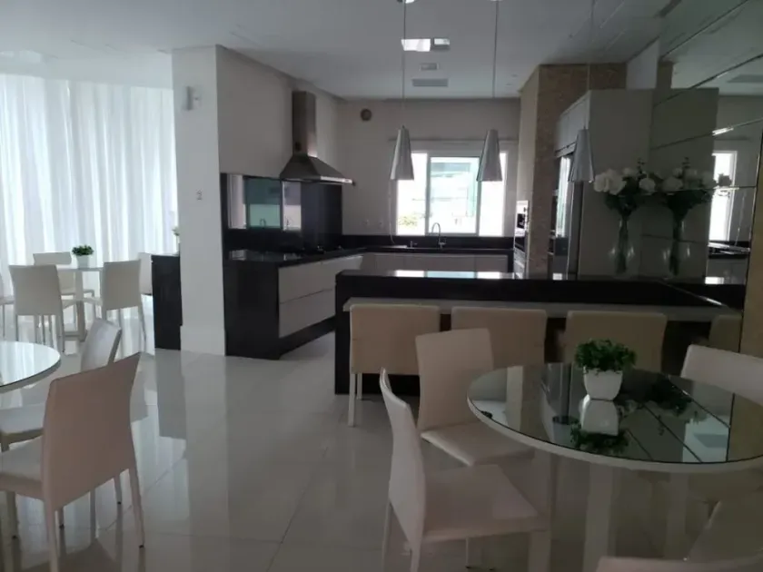 Apartamento no Grand Royalle com 3 suítes em Balneário Camboriú — foto 17