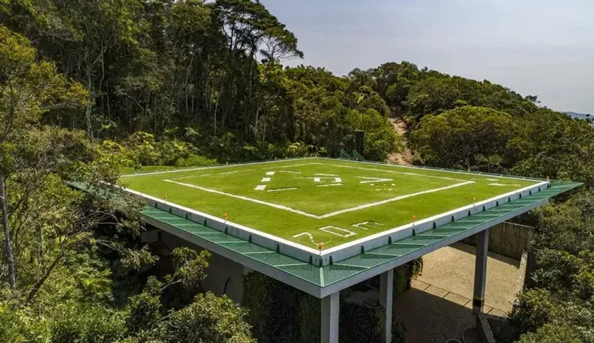 Apartamento na planta com 4 suítes e 4 vagas de garagem na Praia Brava em Itajaí — foto 3