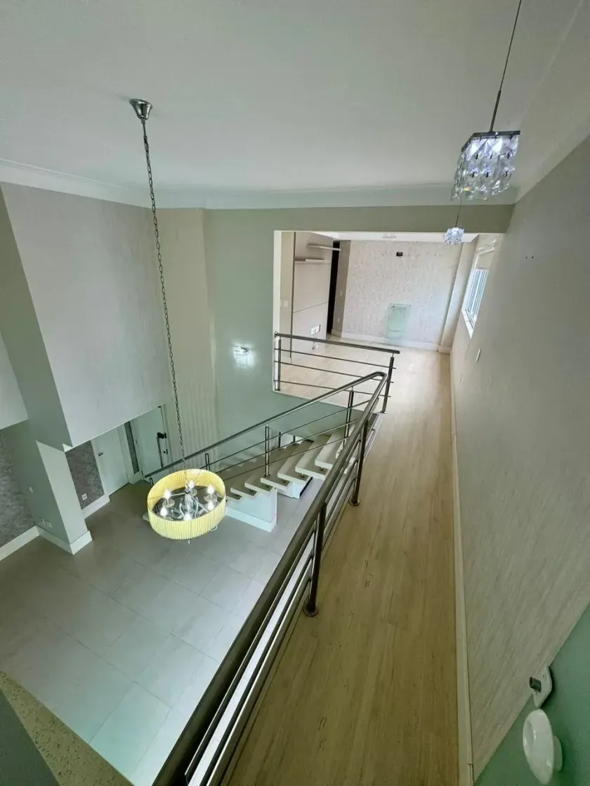 Apartamento Duplex com 3 suítes no Centro de Balneário Camboriú — foto 2