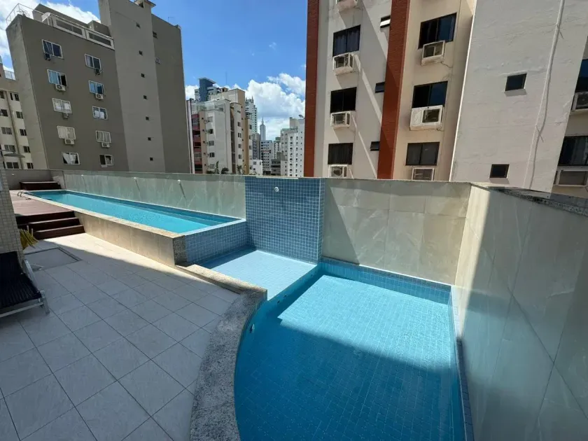 Apartamento Duplex com 3 suítes no Centro de Balneário Camboriú — foto 16