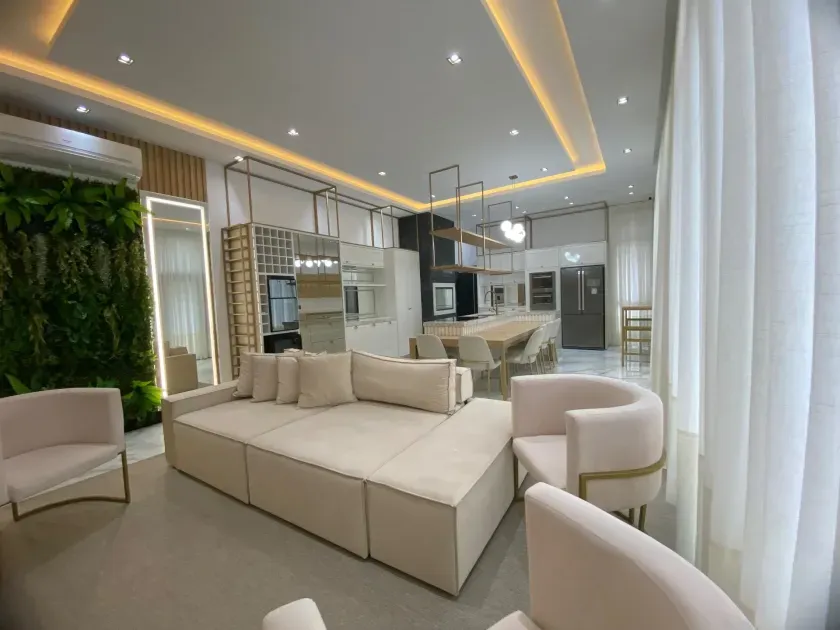 Casa triplex no Condomínio Caledônia com 3 suítes em Camboriú — foto 2