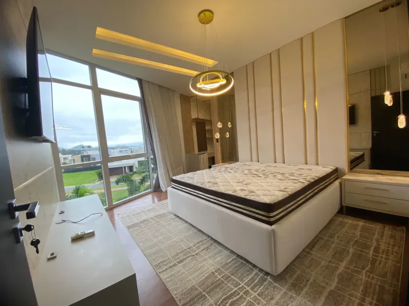 Casa triplex no Condomínio Caledônia com 3 suítes em Camboriú — foto 10