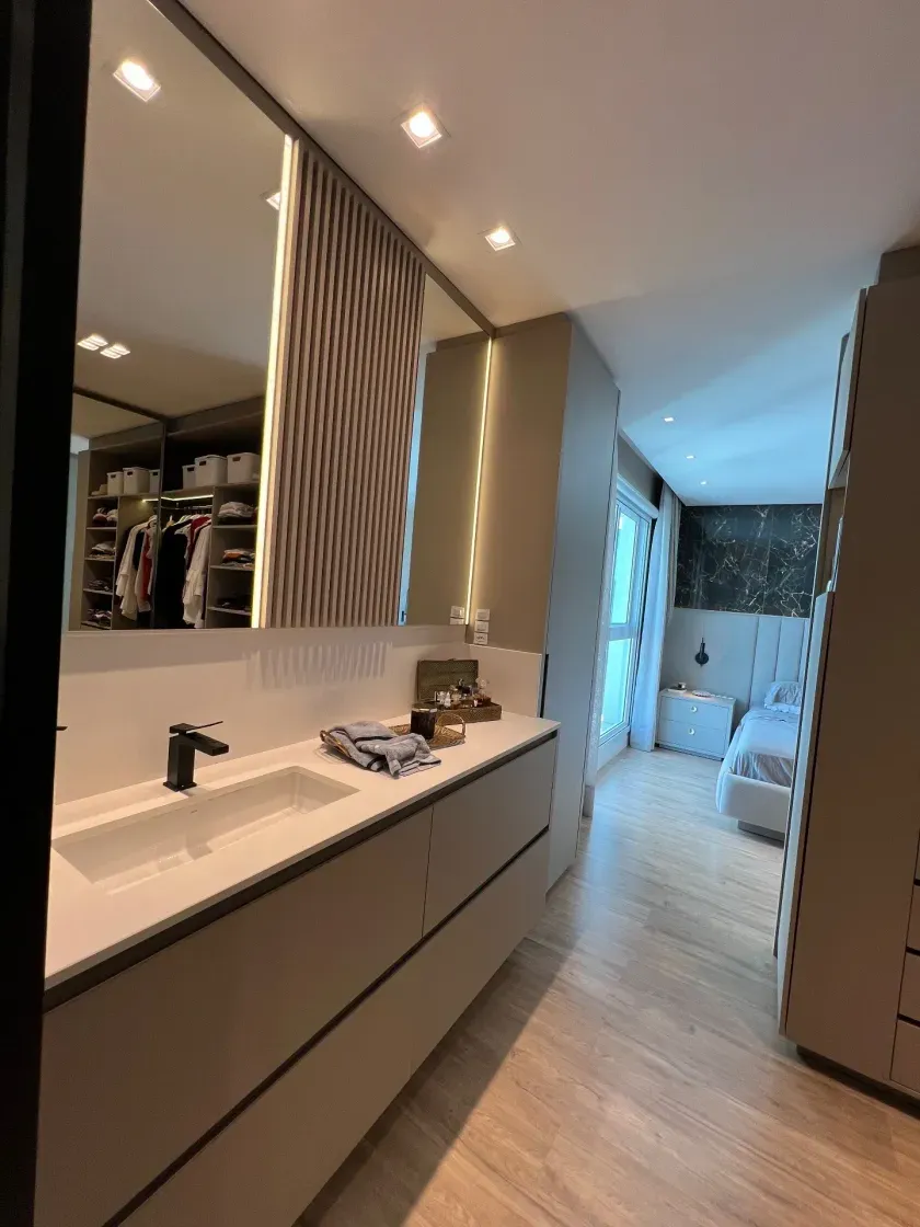 Apartamento mobiliado com 3 suítes 2 Vagas de garagem e vista mar em Balneário Camboriú — foto 6