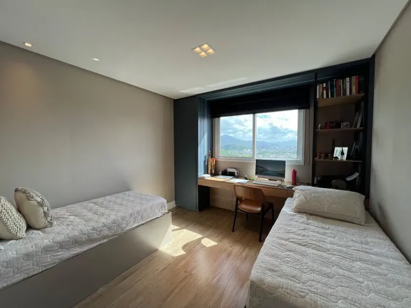 Apartamento mobiliado com 3 suítes 2 Vagas de garagem e vista mar em Balneário Camboriú — foto 7