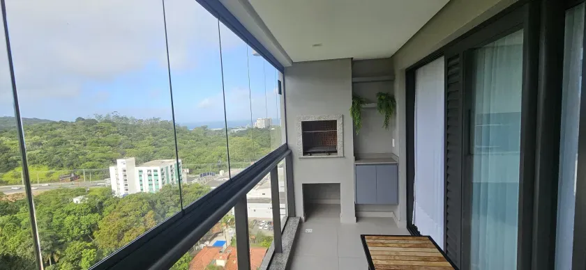 Apartamento com 2 suítes e 2 vagas de garagem na Praia Brava em Itajaí