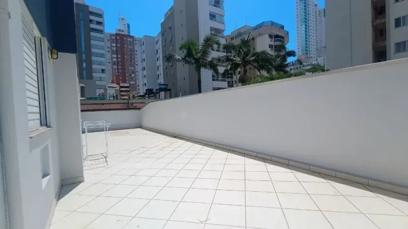 Apartamento diferenciado com 2 suítes e 2 vagas de garagem em Balneário Camboriú — foto 21