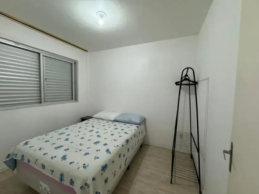 Apartamento mobiliado com 2 dormitórios e 1 vaga de garagem no Centro de Balneário Camboriú — foto 5