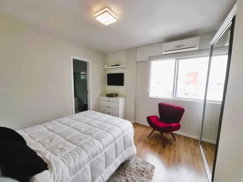 Apartamento mobiliado com 4 dormitórios sendo 1 suíte e 2 vagas de garagem em Balneário Camboriú — foto 12