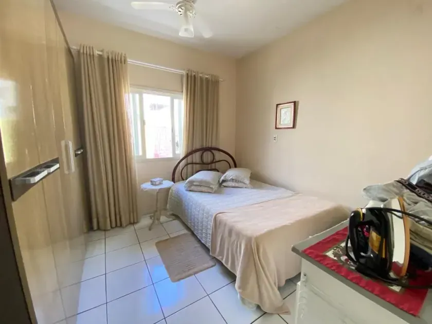 Casa com 4 dormitórios sendo 1 suíte e 5 vagas de garagem com piscina privativa - Balneário Camboriú — foto 12