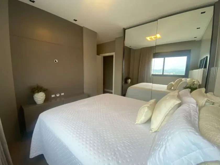 Apartamento de alto padrão com vista para o mar com 4 suítes e 2 vagas em Balneário Camboriú — foto 14